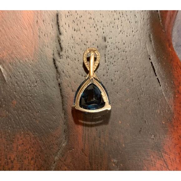 14K Gold Trillion Cut Blue Topaz Pendant - Picture 6 of 6